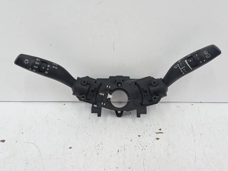 Recambio de mando multifuncion para kia niro i (de) 1.6 gdi hybrid referencia OEM IAM 93403G5960 Recambio de mando multifuncion para kia niro i (de) 1.6 gdi hybrid referencia OEM IAM 93403G5960