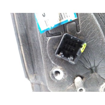 Recambio de retrovisor izquierdo para kia carens 2.0 crdi ex monovolumen referencia OEM IAM  5 CABLES 