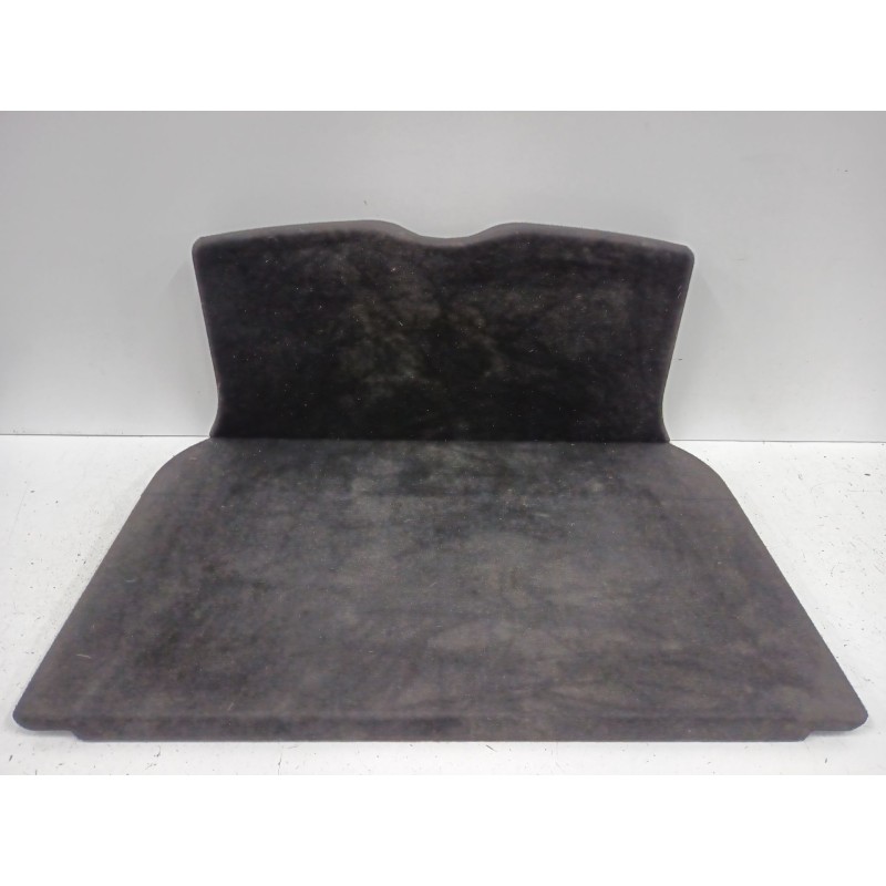 Recambio de alfombra maletero para mercedes-benz cla (c118) cla 250 e (118.386) referencia OEM IAM A1186804600 A1186804600 