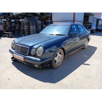mercedes-benz clase e (w210) del año 2002