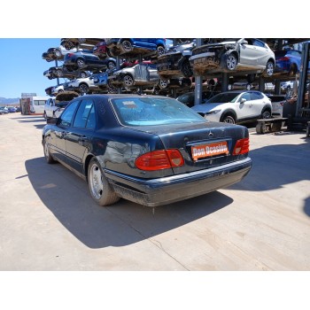 mercedes-benz clase e (w210) del año 2002