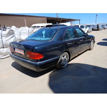 mercedes-benz clase e (w210) del año 2002