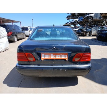 mercedes-benz clase e (w210) del año 2002