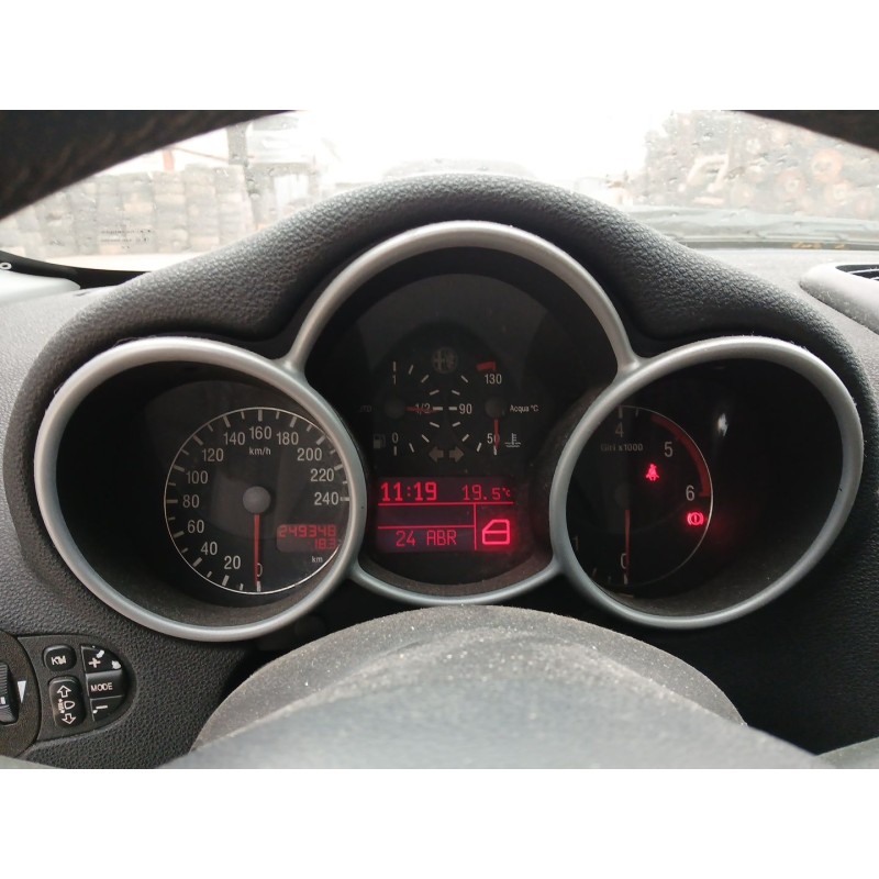 ALFA ROMEO 147 (937_) 2001