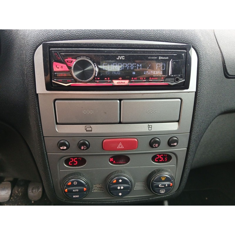 ALFA ROMEO 147 (937_) 2001