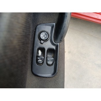alfa romeo 147 (937_) del año 2001