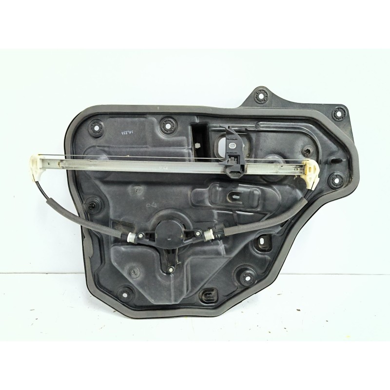 ELEVALUNAS TRASERO IZQUIERDO