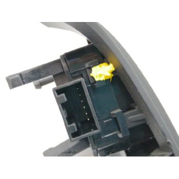 Recambio de mando volante para chevrolet orlando lt+ referencia OEM IAM 13275250 LADO DERECHO 