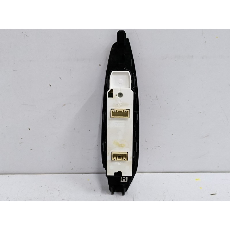 MANDO ELEVALUNAS DELANTERO IZQUIERDO