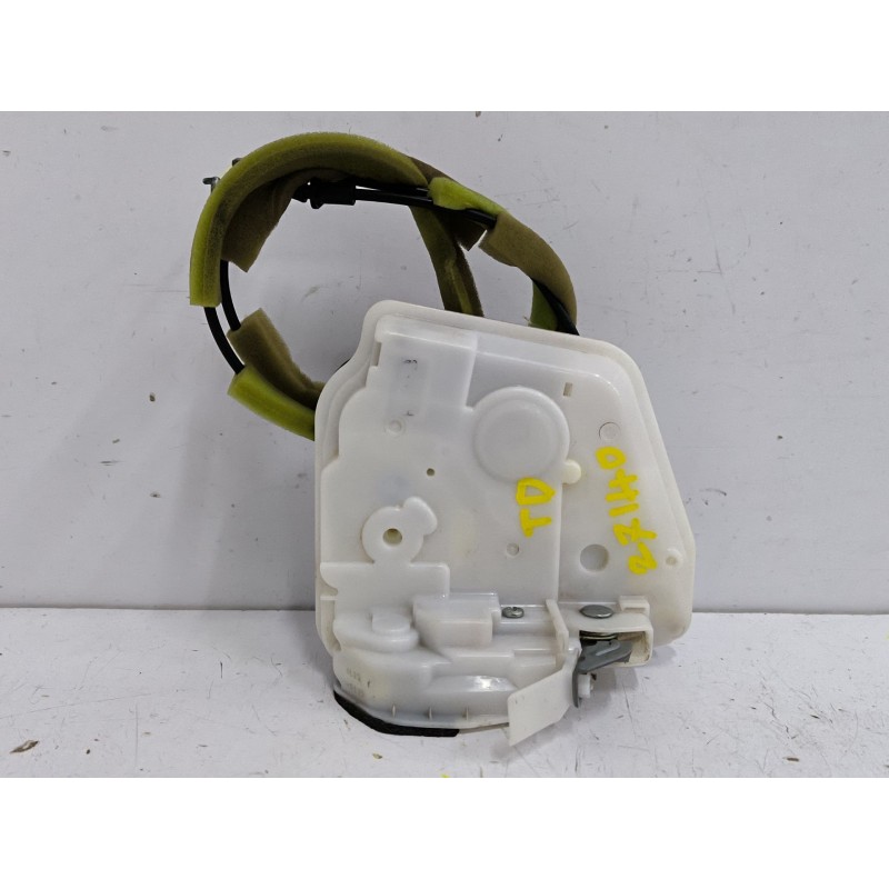 CERRADURA PUERTA TRASERA DERECHA