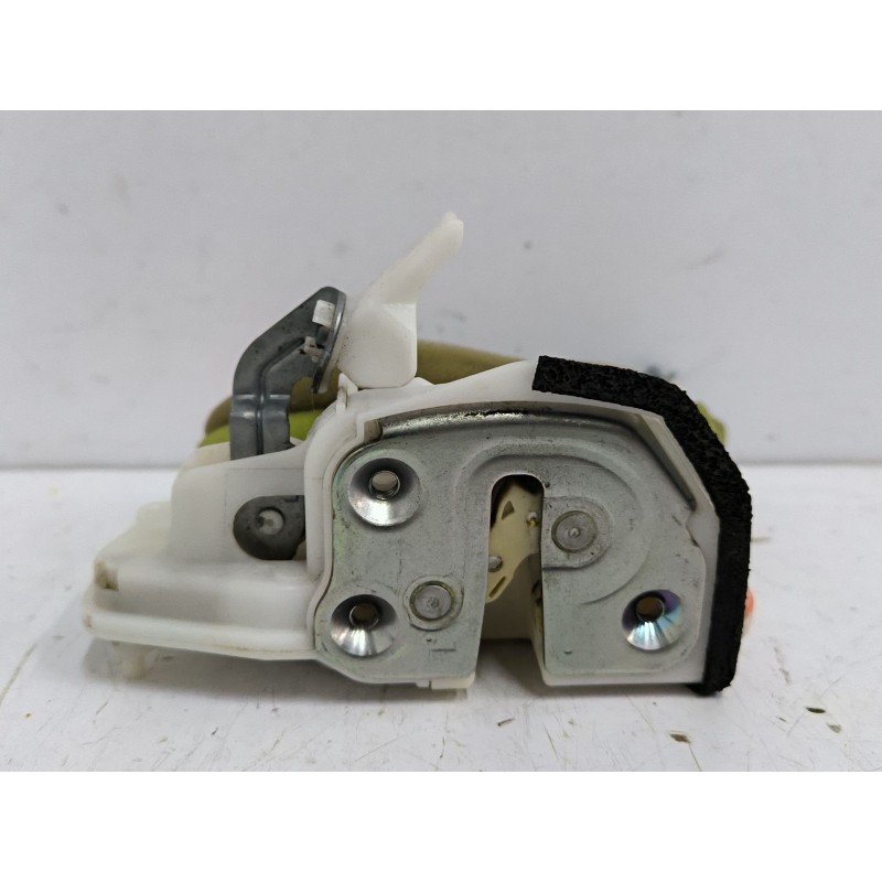 CERRADURA PUERTA TRASERA IZQUIERDA