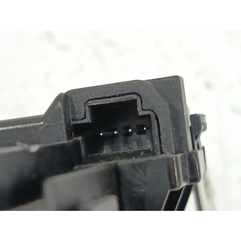 CERRADURA MALETERO / PORTON