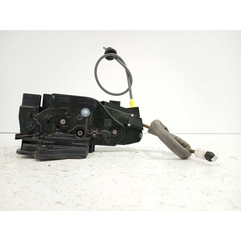 CERRADURA PUERTA DELANTERA DERECHA A1770032899