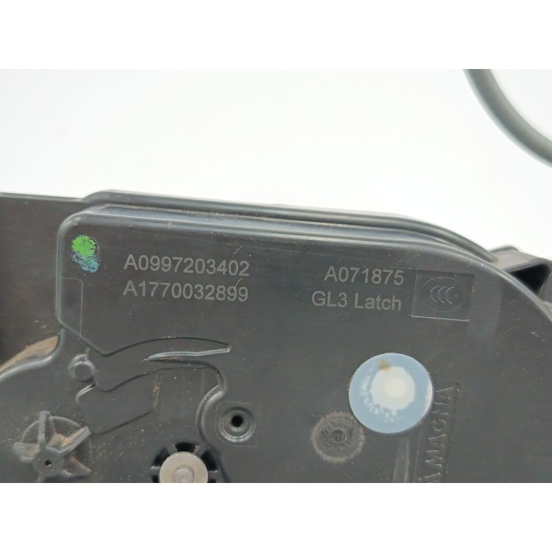 CERRADURA PUERTA DELANTERA DERECHA A1770032899