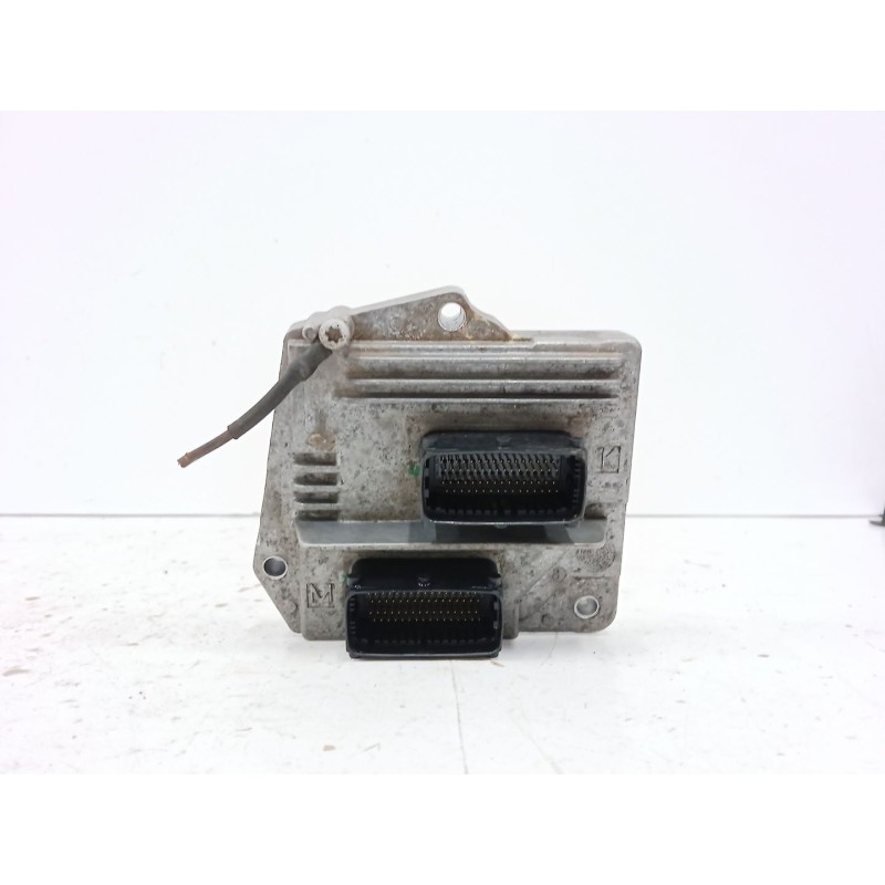 Recambio de centralita motor uce para opel astra twin top (2006 - 2012) 1.6 16v referencia OEM IAM 55562549  