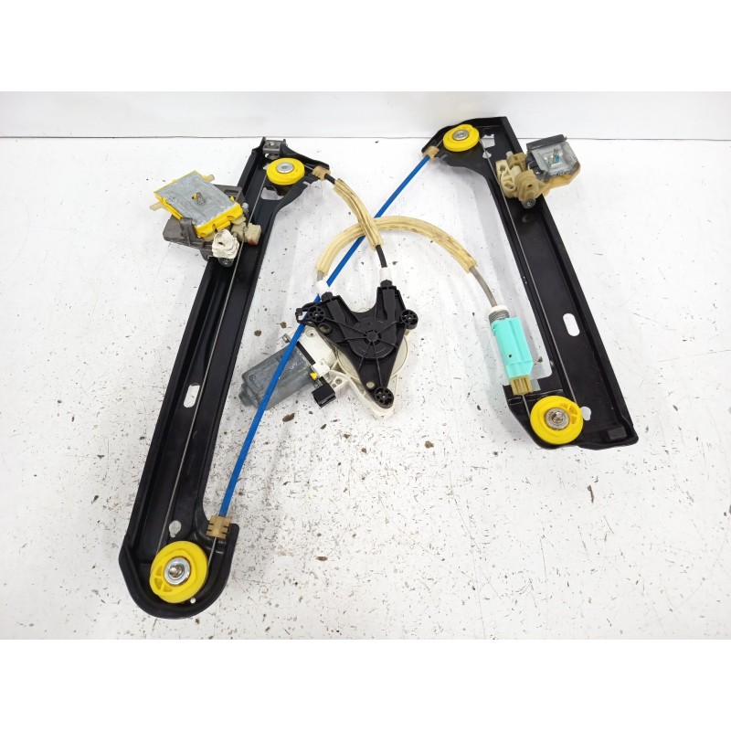 ELEVALUNAS TRASERO IZQUIERDO