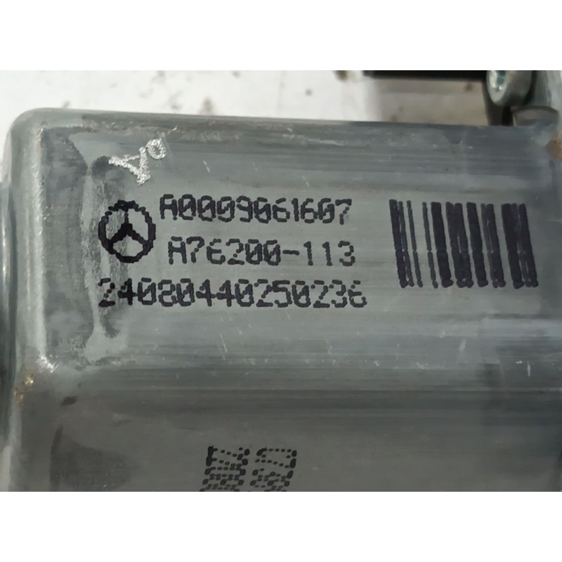 ELEVALUNAS TRASERO DERECHO