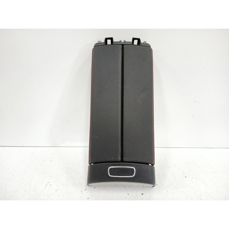 Recambio de apoyabrazos central para mercedes-benz cla (c118) cla 250 e (118.386) referencia OEM IAM 1385379 A1776806603 