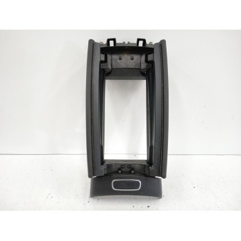 Recambio de apoyabrazos central para mercedes-benz cla (c118) cla 250 e (118.386) referencia OEM IAM 1385379 A1776806603 