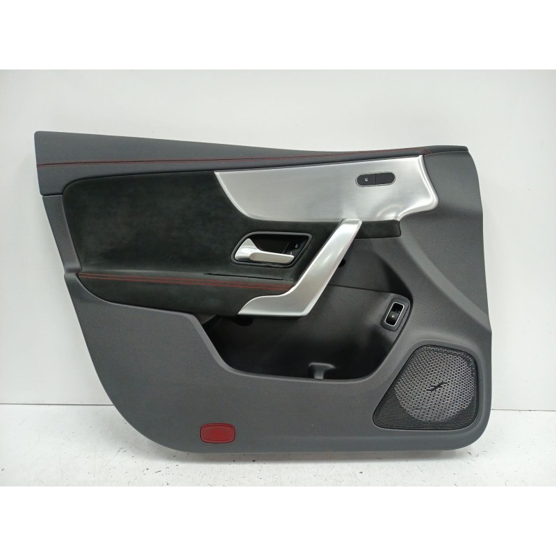 GUARNECIDO PUERTA DELANTERA IZQUIERDA