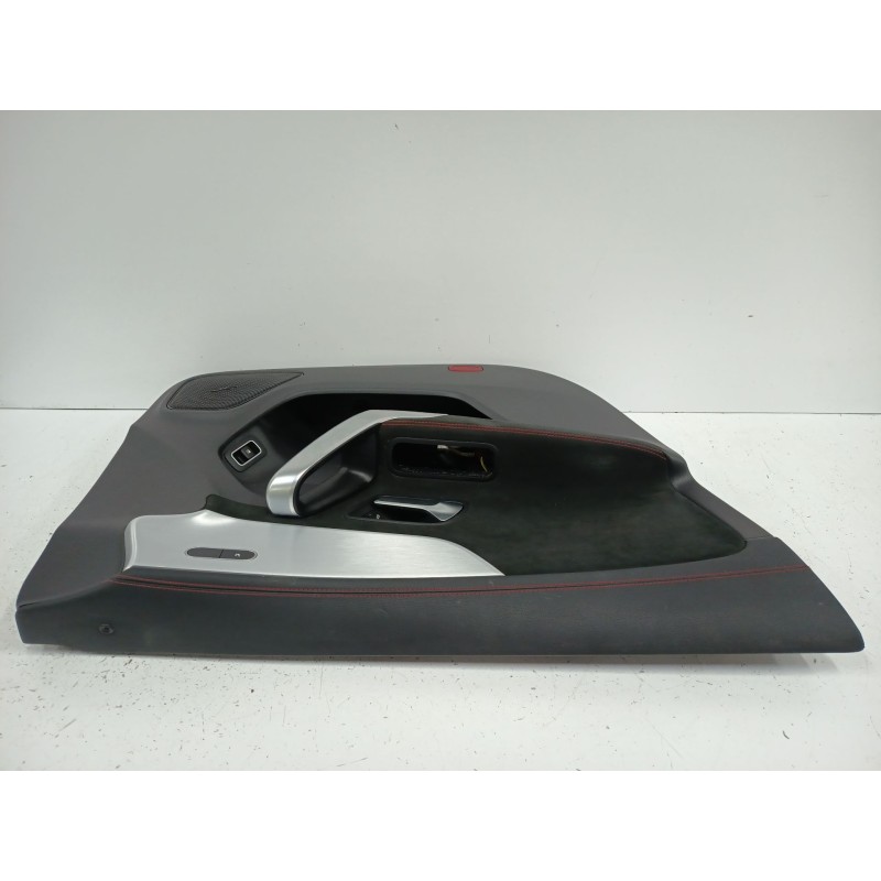 GUARNECIDO PUERTA DELANTERA IZQUIERDA