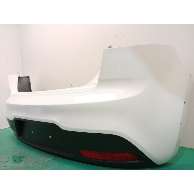 PARAGOLPES TRASERO