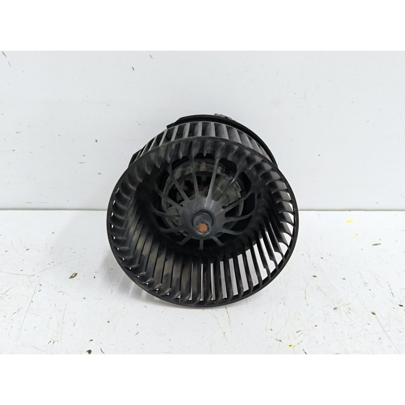 Recambio de motor calefaccion para ford kuga ii (dm2) 2.0 tdci referencia OEM IAM AV6N18456AA  