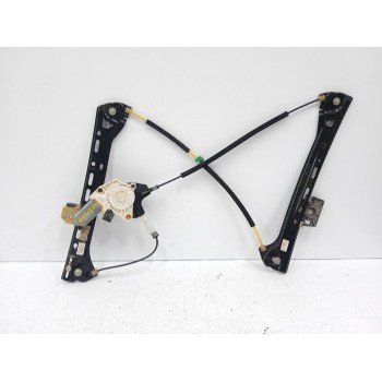 ELEVALUNAS DELANTERO DERECHO A2057206620 A0009066206