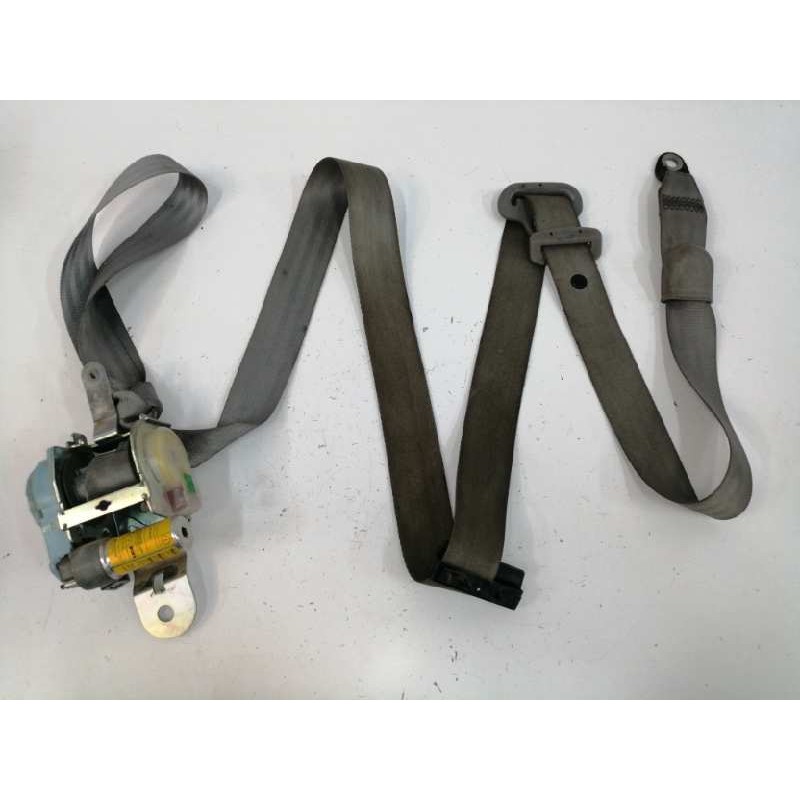 Recambio de cinturon seguridad delantero derecho para kia sorento 2.5 crdi referencia OEM IAM 888203E010  