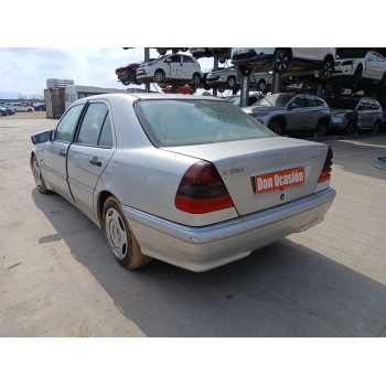 mercedes-benz clase c (w202) del año 2000
