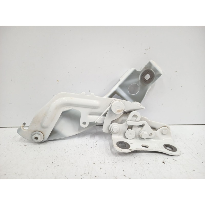 Recambio de bisagra capo derecha para mercedes-benz cla (c118) cla 250 e (118.386) referencia OEM IAM A1778801200  
