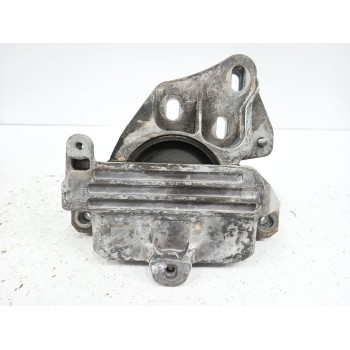 Recambio de soporte motor izquierdo para mercedes-benz cla (c118) cla 250 e (118.386) referencia OEM IAM A2472403200  