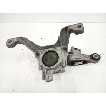 Recambio de soporte motor derecho para mercedes-benz cla (c118) cla 250 e (118.386) referencia OEM IAM A2472401800  