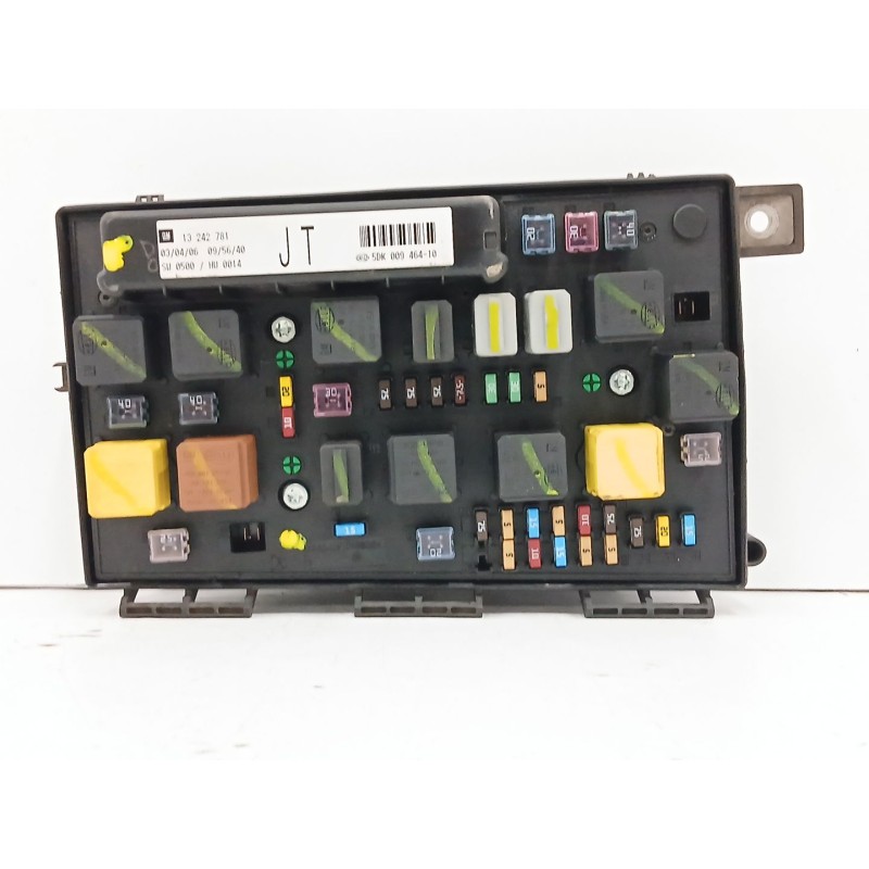 Recambio de caja reles / fusibles para opel zafira / zafira family b (a05) 1.9 cdti (m75) referencia OEM IAM 13242781 5DK0094641