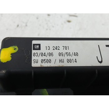 Recambio de caja reles / fusibles para opel zafira / zafira family b (a05) 1.9 cdti (m75) referencia OEM IAM 13242781 5DK0094641