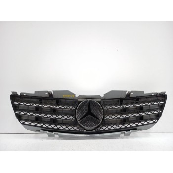 Recambio de rejilla delantera para mercedes-benz sl (r230) 500 (230.475) referencia OEM IAM A2308800683  