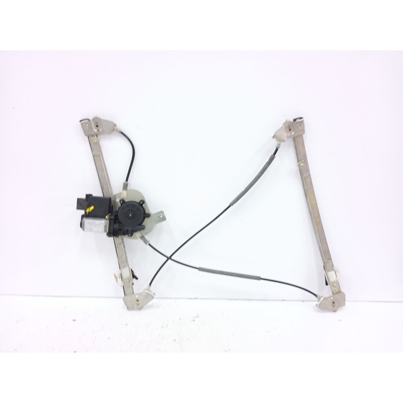 Recambio de elevalunas delantero izquierdo para renault laguna ii (bg0/1_) 1.9 dci (bg08, bg0g) referencia OEM IAM 60807550  
