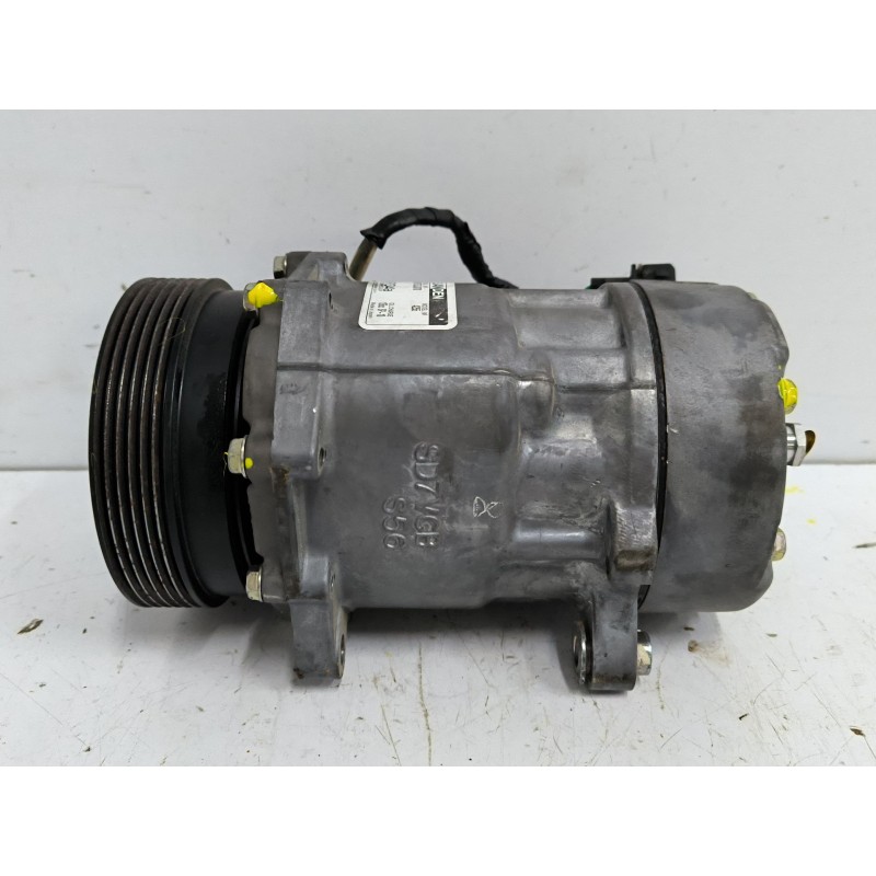 Recambio de compresor aire acondicionado para volkswagen golf iv (1j1) 1.9 tdi referencia OEM IAM   