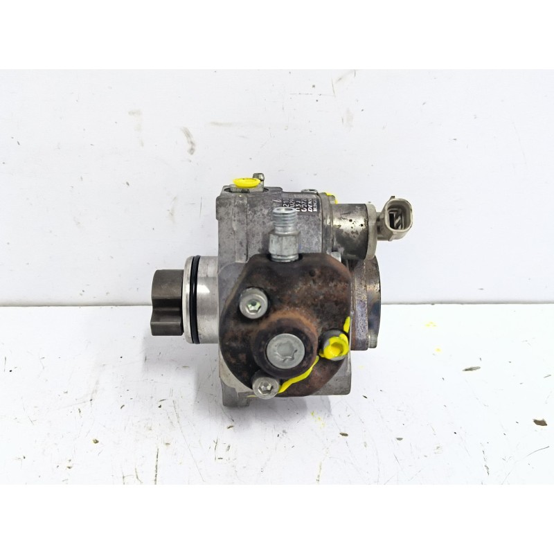Recambio de bomba inyeccion para lexus is ii (_e2_) 220d (ale20) referencia OEM IAM 221000R030  