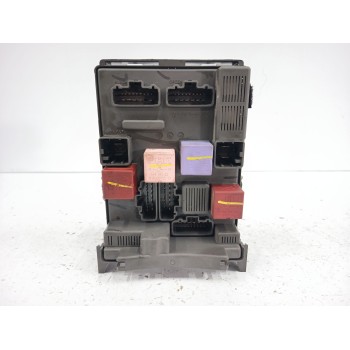 Recambio de caja reles / fusibles para renault laguna ii (bg0/1_) 3.0 v6 24v (bg01, bg02, bg0d, bg0y) referencia OEM IAM 8200371