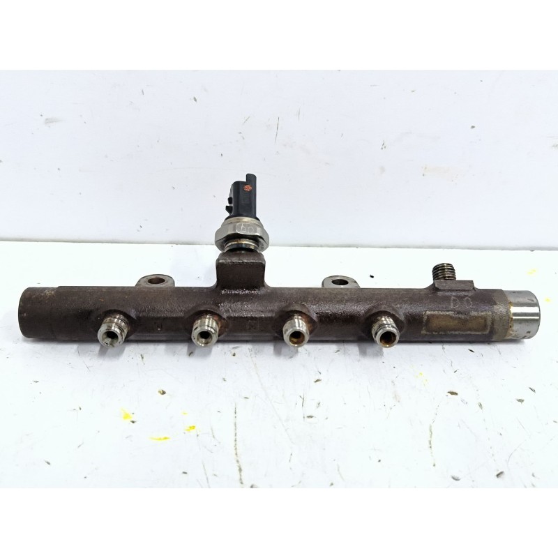 Recambio de rampa inyectora para mercedes-benz clase a (w176) a 180 cdi / d (176.012) referencia OEM IAM A6070700095  