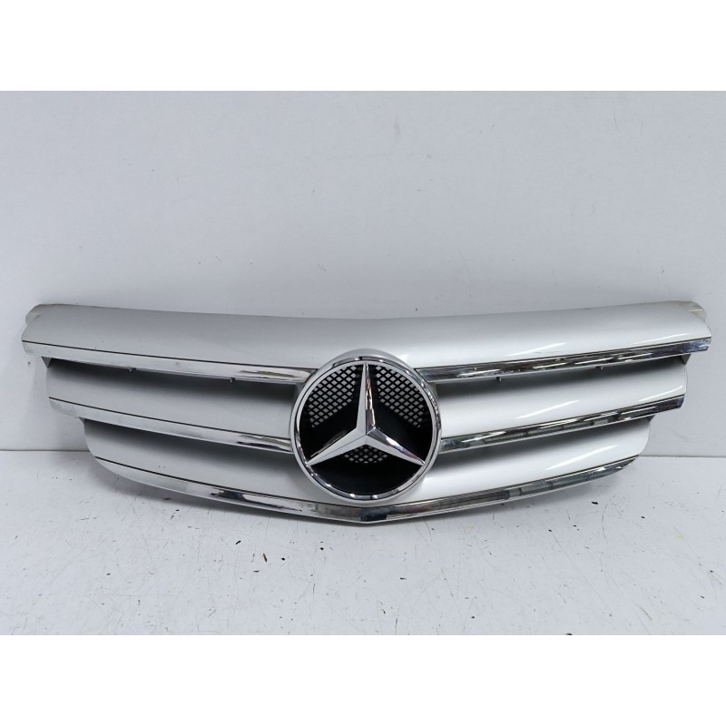 Recambio de rejilla delantera para mercedes-benz clase b sports tourer (w245) b 200 cdi (245.208) referencia OEM IAM A1698800883
