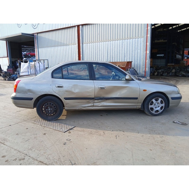 HYUNDAI ELANTRA III Sedán (XD) 2002