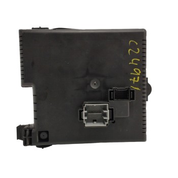 Recambio de caja reles / fusibles para volvo xc70 2.4 diesel cat referencia OEM IAM 30728512  