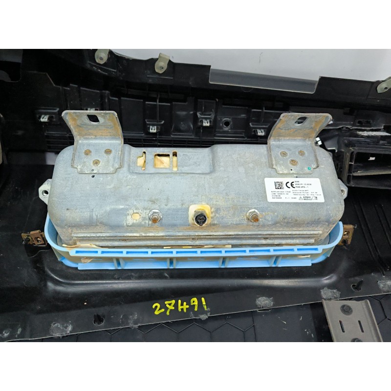 SALPICADERO LV4BS042B85AC
