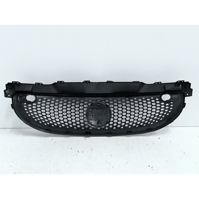 REJILLA DELANTERA 622564052R