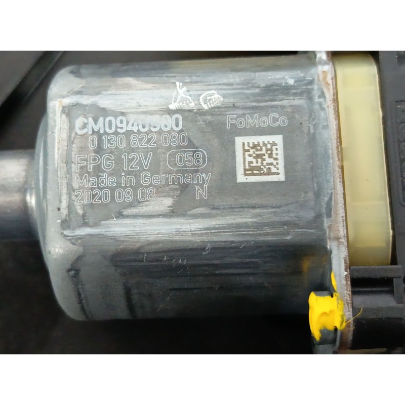 ELEVALUNAS TRASERO DERECHO 0130822090