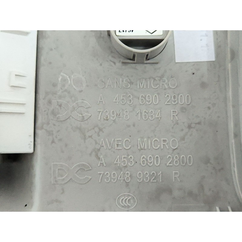 LUZ INTERIOR A4536902800