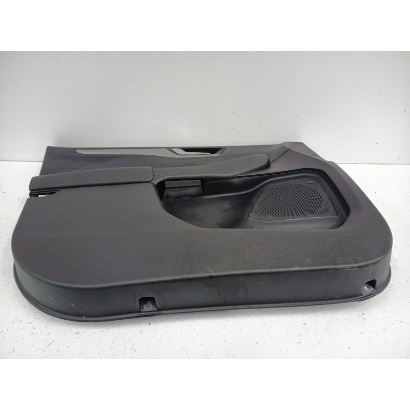 GUARNECIDO PUERTA DELANTERA IZQUIERDA LV4BS060B01B