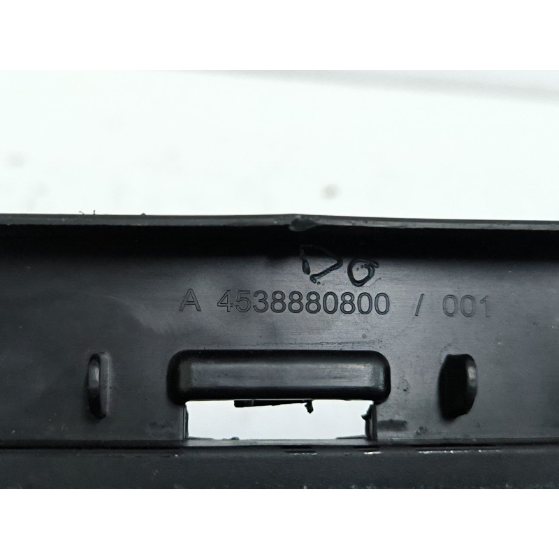 REJILLA PARAGOLPES DELANTERO 622549157R